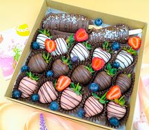 Клубника и банан в шоколаде №142