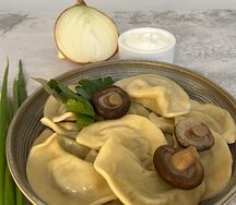 Домашние вареники с картошкой и грибами