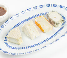 Ассорти фермерских сыров