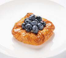 Дениш с голубикой