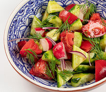 Овощной салат с оливковым маслом