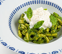 Казаречче с песто и страчателлой