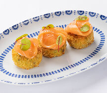 Крокеты из кабачков со слабосоленым лососем