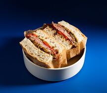 Фокачча, салями, печеные перцы