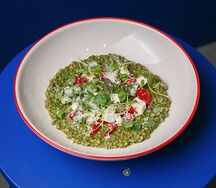 Зелёная гречка с сыром фета