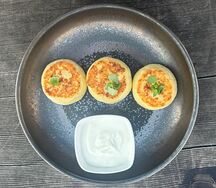 Сырники со сметаной
