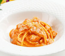 Лингвини с красными креветками