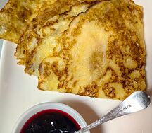 Блинчики с чёрной смородиной