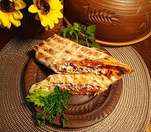 Шашлык в лаваше куриный