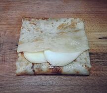 Блин с сыром