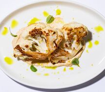 Цветная капуста с ореховым соусом