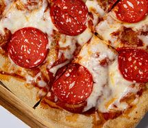 Пицца Салями