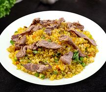 Жареный рис с говядиной