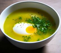 Куриный суп с пастой птитим Zuppa di pollo con ptimtim