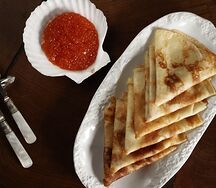 Блинчики с красной икрой