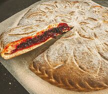 Пирог с лесными ягодами