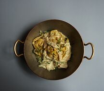 Феттуччини с курицей и спаржей