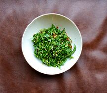 Салат с хрустящими баклажанами