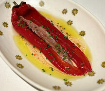 Перец рамиро, тоннато, анчоусы 