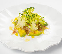 Севиче из сибаса, кокосовый соус