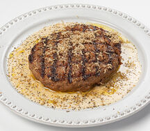 Бифштекс с трюфельным соусом