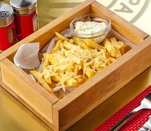 Картофель фри с пармезаном