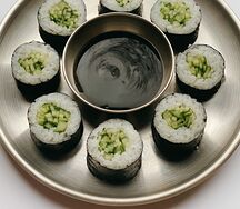Ролл маки с огурцом