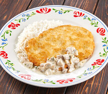 Шницель с грибным соусом с рисом