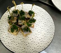 Канапе с селедкой