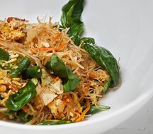 Пад Кхи Мао с креветками