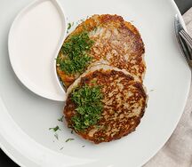 Картофельные оладьи с лесными грибочками