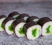 Ролл с чукой