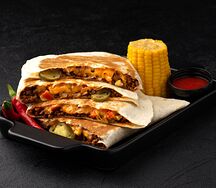 Кесадилья с говядиной острая