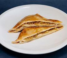 Блинчик c яблоком и корицей