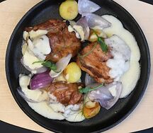 Курица со сливочным соусом