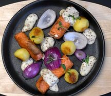 Лосось с картофелем