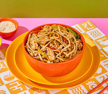 Вок с куриным филе в соусе Терияки