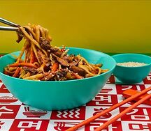 Вок с говядиной в жгучем соусе