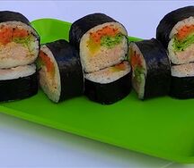 Кимпаб с тунцом и ветчиной