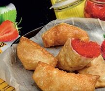 ЧебурекМи с клубничным джемом