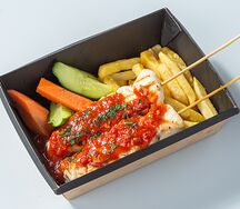Шашлычки с соусом сацебели и с картошкой фри