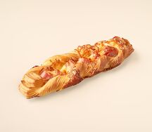 Плетенка с сыром и ветчиной