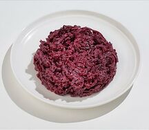 Двойной свекольный салат с чесноком