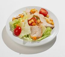 Салат Цезарь с куриным филе
