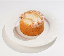 Яблочная шарлотка