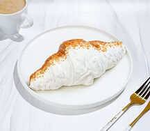 Круассан крем-чиз с карамелью