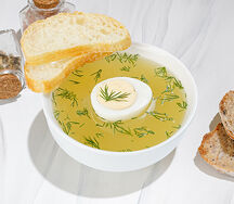 Бульон куриный с зеленью