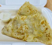 Блин со сгущенным молоком и бананом