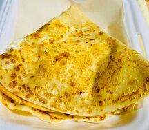 Блин с творожной массой и бананом