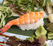 Суши с креветкой